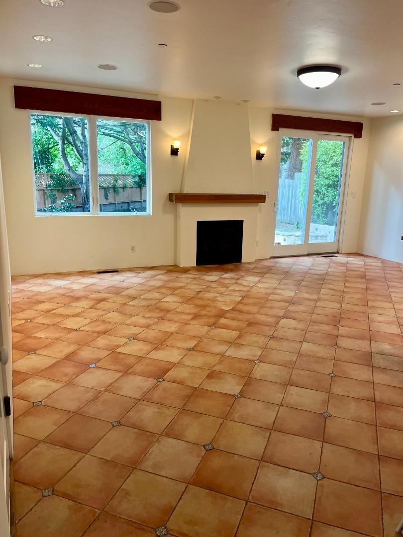 Detail Gallery Image 13 of 49 For 445 Purisima Way, Half Moon Bay,  CA 94019 - 4 Beds | 3 Baths