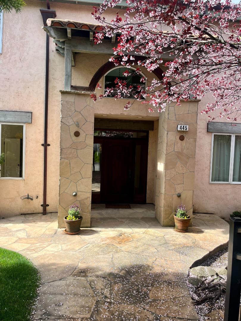 Detail Gallery Image 3 of 49 For 445 Purisima Way, Half Moon Bay,  CA 94019 - 4 Beds | 3 Baths