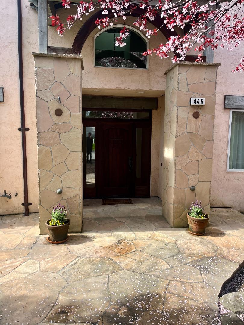 Detail Gallery Image 7 of 49 For 445 Purisima Way, Half Moon Bay,  CA 94019 - 4 Beds | 3 Baths