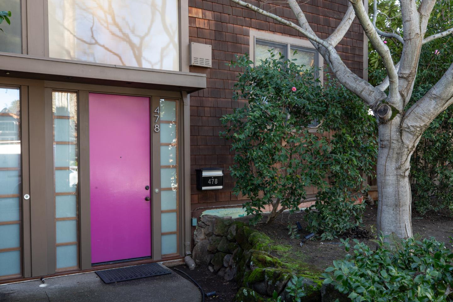 Detail Gallery Image 2 of 22 For 478 Fulton St, Palo Alto,  CA 94301 - 3 Beds | 2 Baths