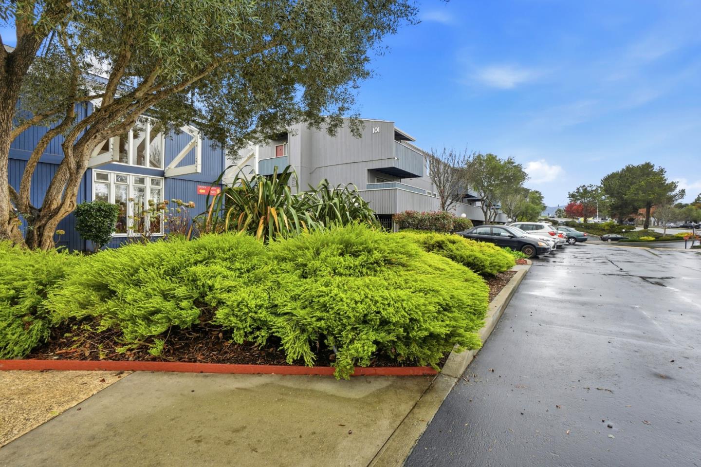 Detail Gallery Image 32 of 32 For 101 Piccadilly Pl #D,  San Bruno,  CA 94066 - 2 Beds | 1 Baths