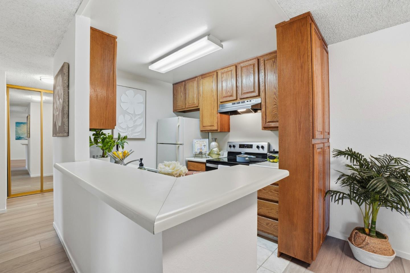 Detail Gallery Image 5 of 32 For 101 Piccadilly Pl #D,  San Bruno,  CA 94066 - 2 Beds | 1 Baths