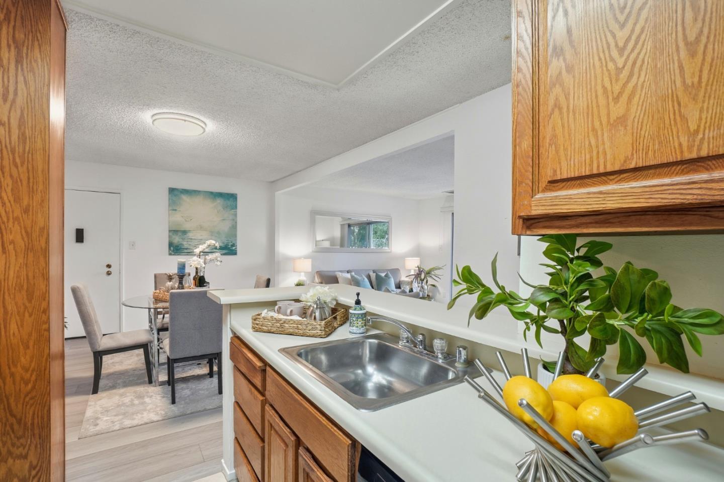 Detail Gallery Image 8 of 32 For 101 Piccadilly Pl #D,  San Bruno,  CA 94066 - 2 Beds | 1 Baths