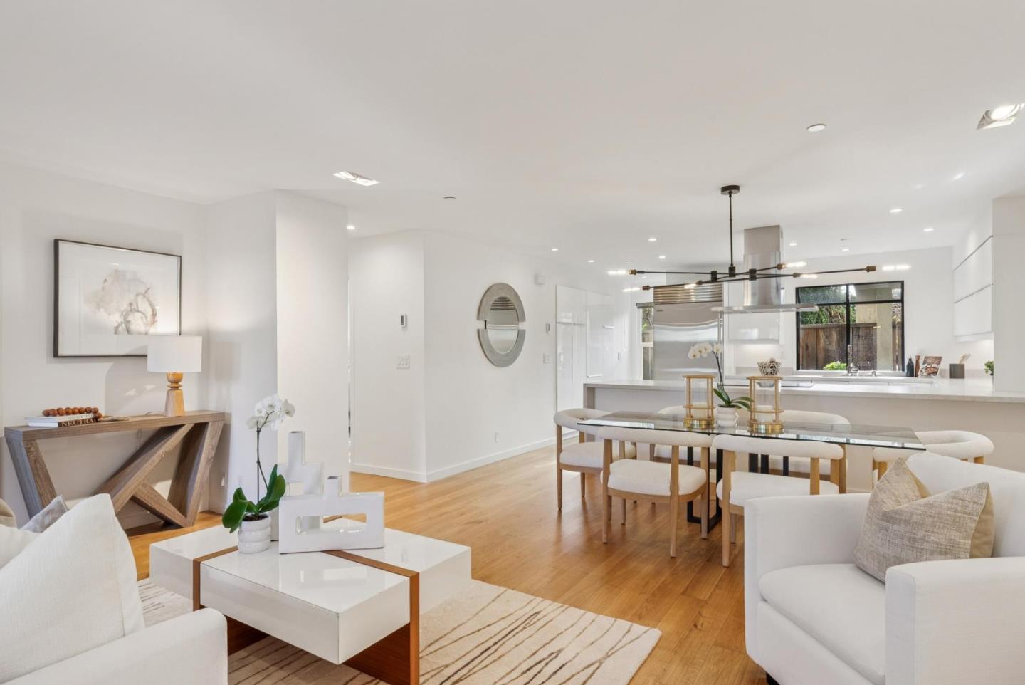 Detail Gallery Image 3 of 31 For 716 Ramona St, Palo Alto,  CA 94301 - 2 Beds | 1 Baths