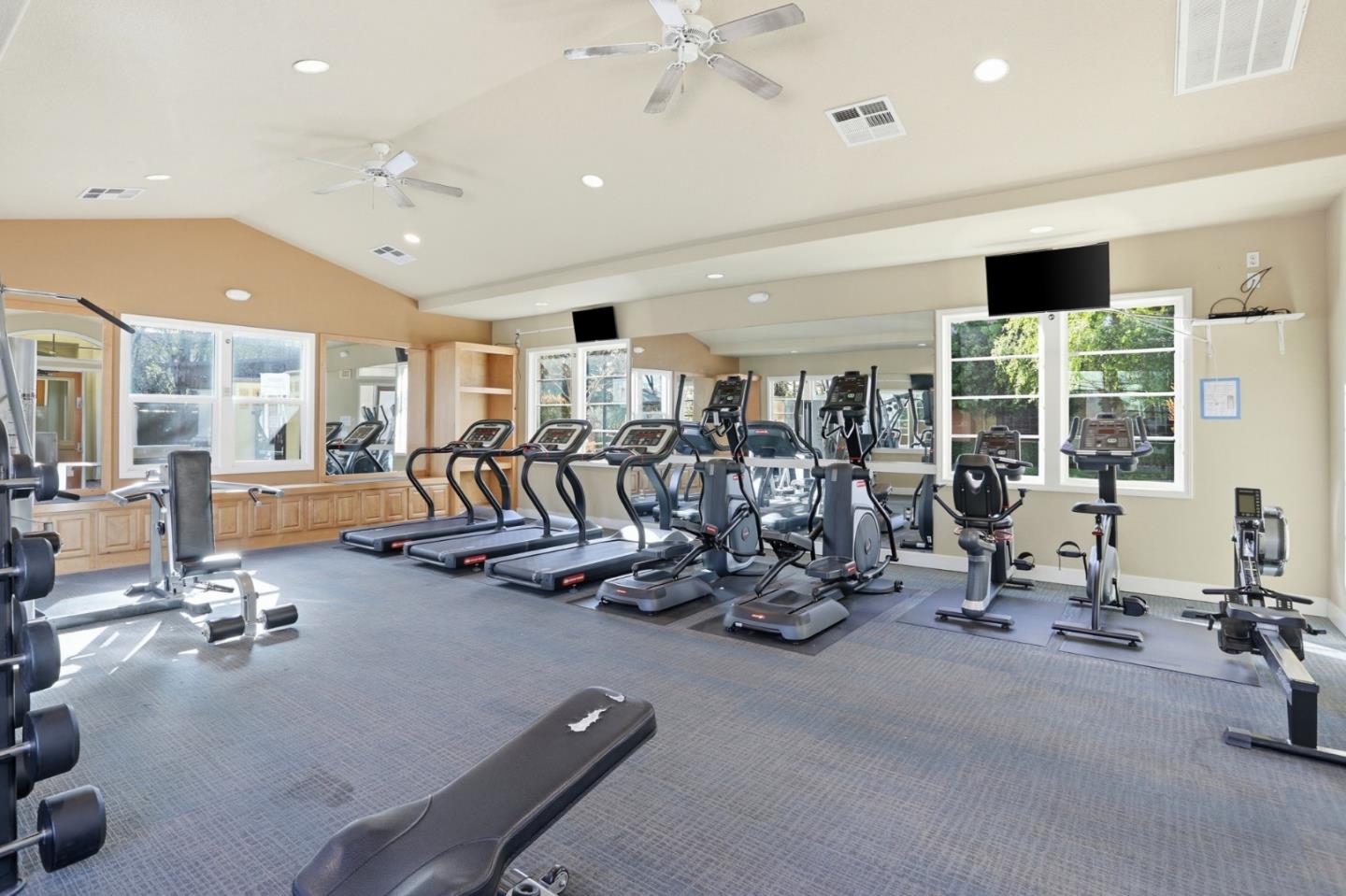 Detail Gallery Image 34 of 57 For 800 S Abel St #100,  Milpitas,  CA 95035 - 3 Beds | 2 Baths