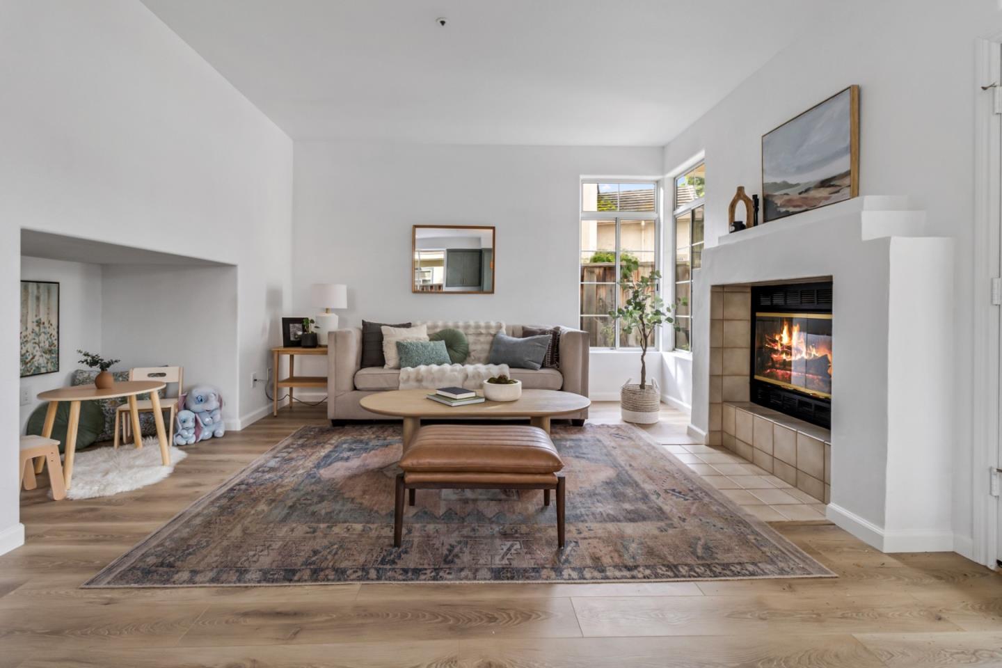 Detail Gallery Image 12 of 47 For 17669 River Run Rd, Salinas,  CA 93908 - 4 Beds | 3 Baths