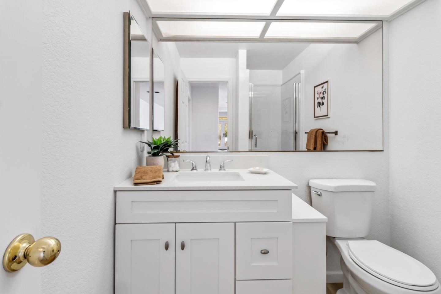 Detail Gallery Image 21 of 47 For 17669 River Run Rd, Salinas,  CA 93908 - 4 Beds | 3 Baths