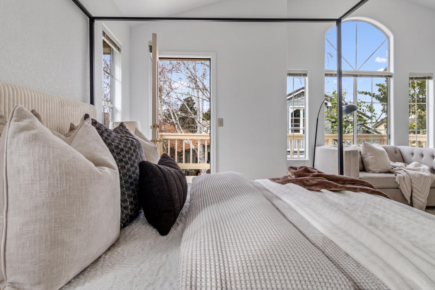 Detail Gallery Image 27 of 47 For 17669 River Run Rd, Salinas,  CA 93908 - 4 Beds | 3 Baths