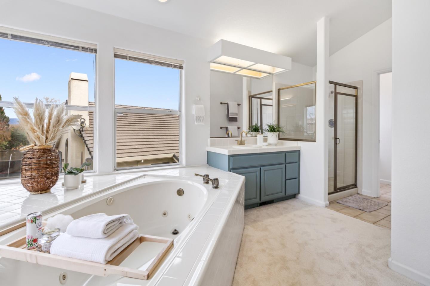 Detail Gallery Image 32 of 47 For 17669 River Run Rd, Salinas,  CA 93908 - 4 Beds | 3 Baths