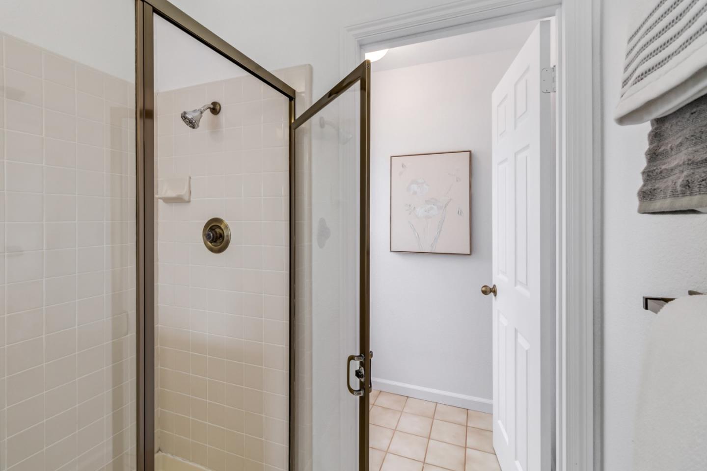 Detail Gallery Image 34 of 47 For 17669 River Run Rd, Salinas,  CA 93908 - 4 Beds | 3 Baths