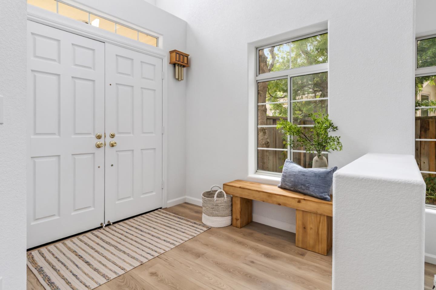 Detail Gallery Image 5 of 47 For 17669 River Run Rd, Salinas,  CA 93908 - 4 Beds | 3 Baths