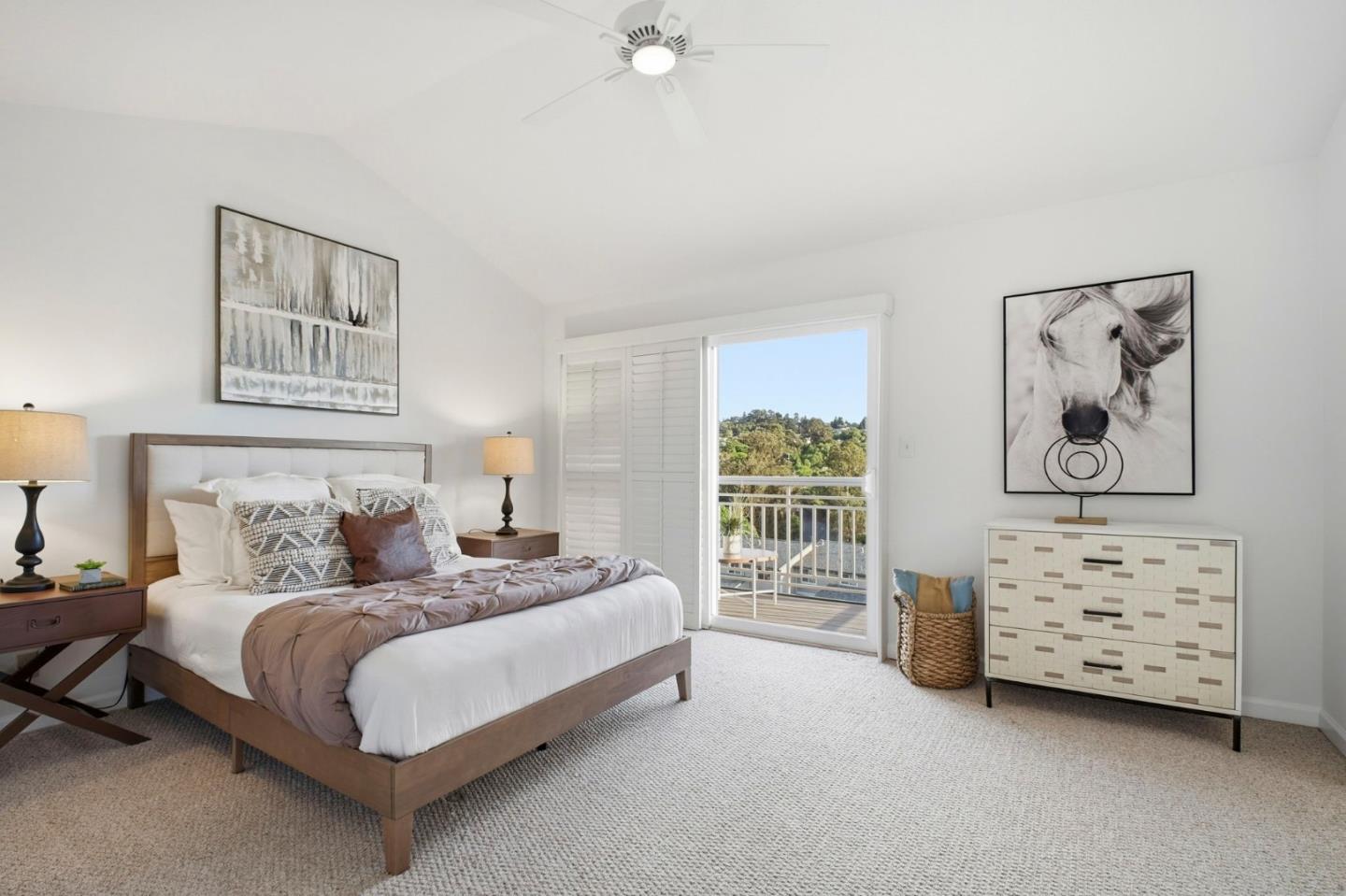 Detail Gallery Image 17 of 30 For 25067 Oakridge Ct, Hayward,  CA 94541 - 3 Beds | 2/1 Baths