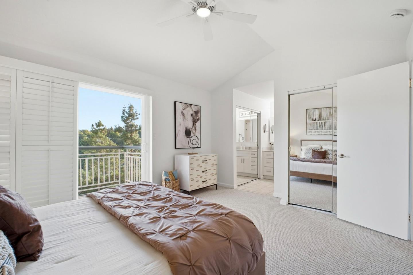 Detail Gallery Image 19 of 30 For 25067 Oakridge Ct, Hayward,  CA 94541 - 3 Beds | 2/1 Baths