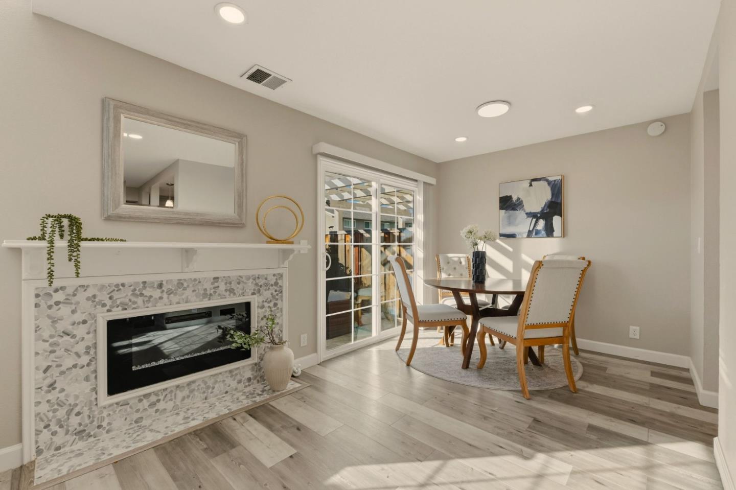 Detail Gallery Image 11 of 46 For 25 Terfidia Ln, Milpitas,  CA 95035 - 3 Beds | 2/1 Baths