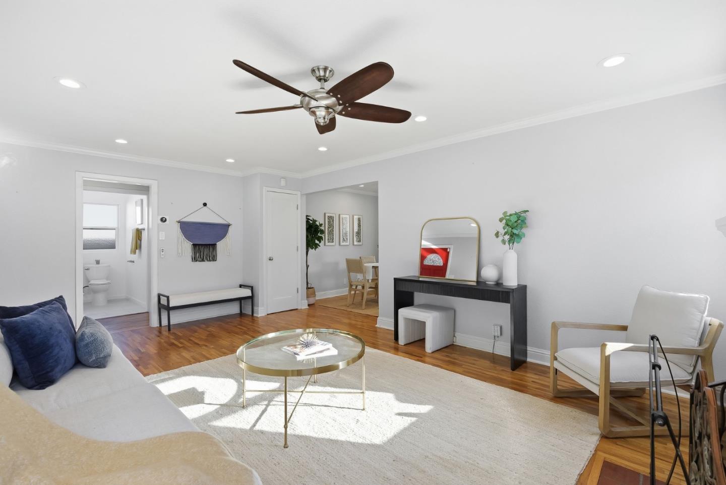 Detail Gallery Image 10 of 42 For 554 Richmond Ave, San Jose,  CA 95128 - 2 Beds | 2 Baths