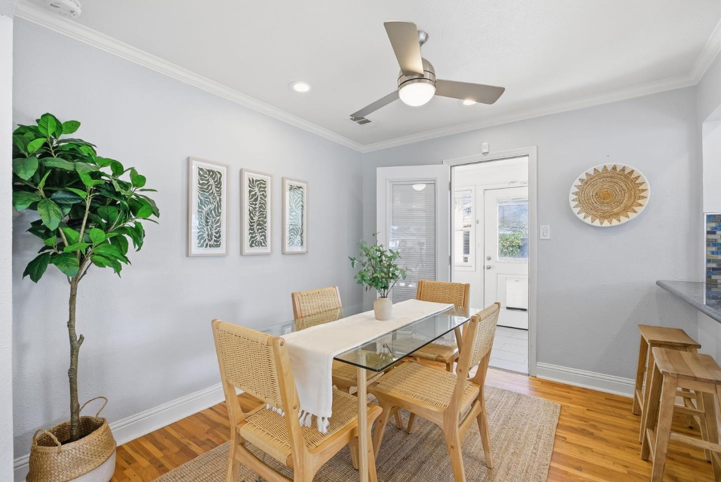 Detail Gallery Image 15 of 42 For 554 Richmond Ave, San Jose,  CA 95128 - 2 Beds | 2 Baths