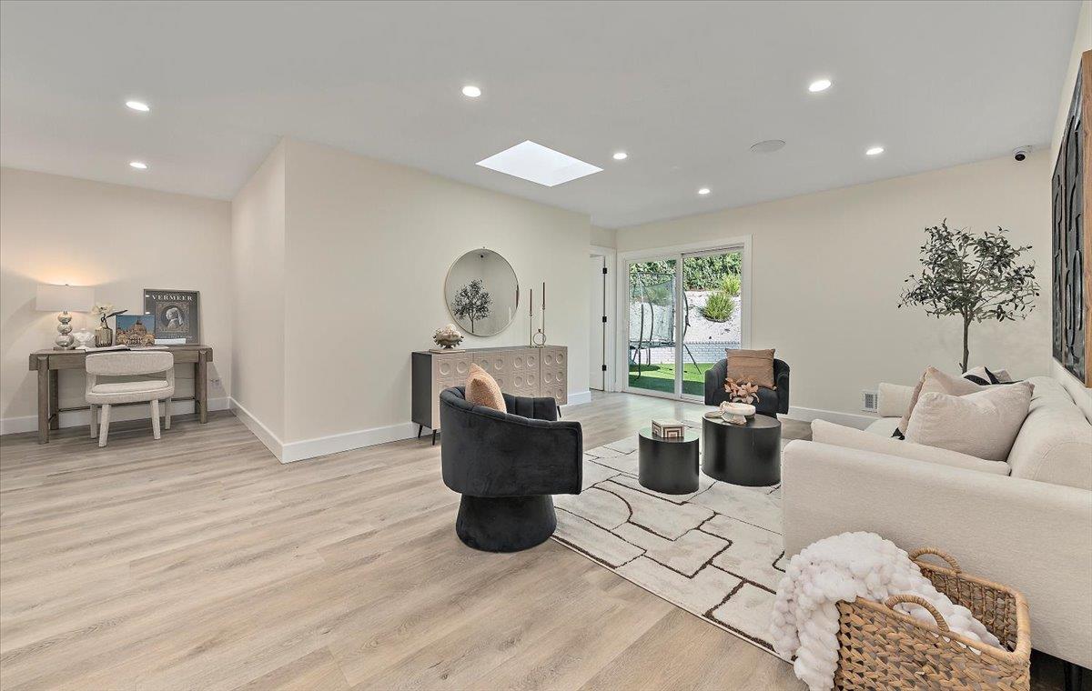 Detail Gallery Image 14 of 41 For 282 Bayview Ave, San Jose,  CA 95127 - 4 Beds | 3 Baths