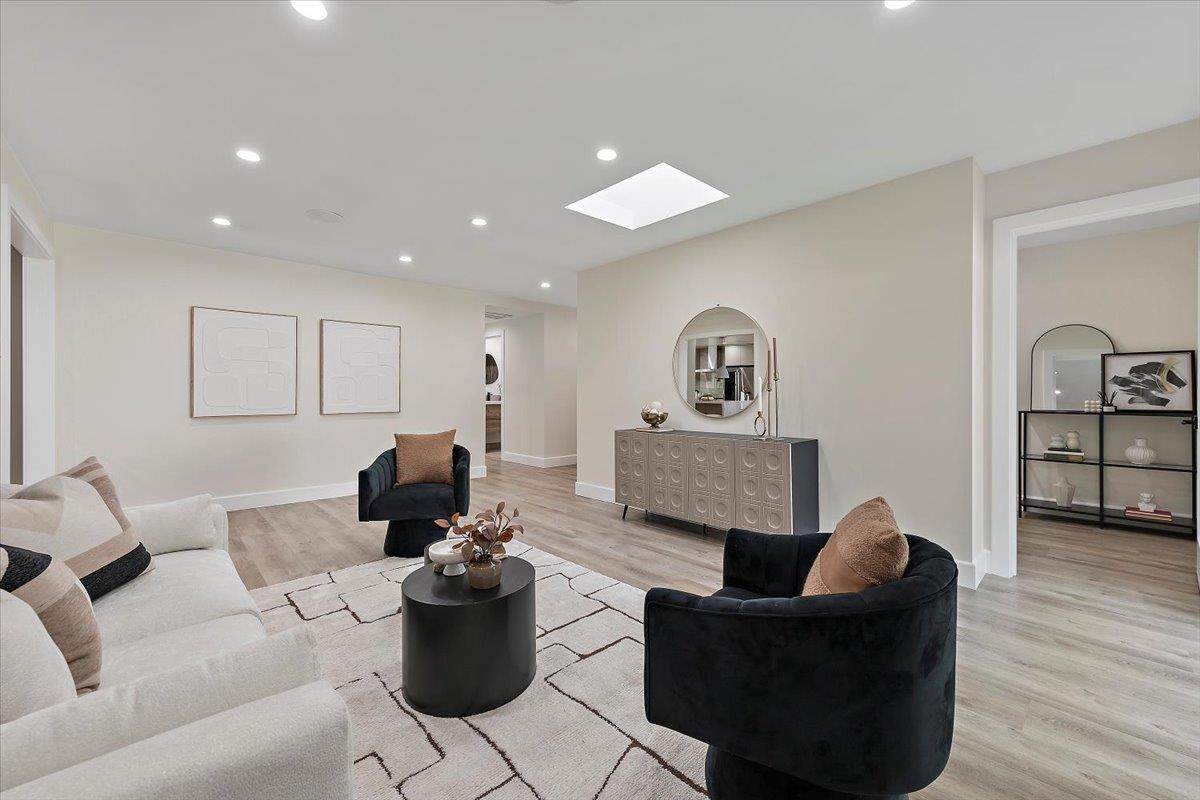 Detail Gallery Image 16 of 41 For 282 Bayview Ave, San Jose,  CA 95127 - 4 Beds | 3 Baths