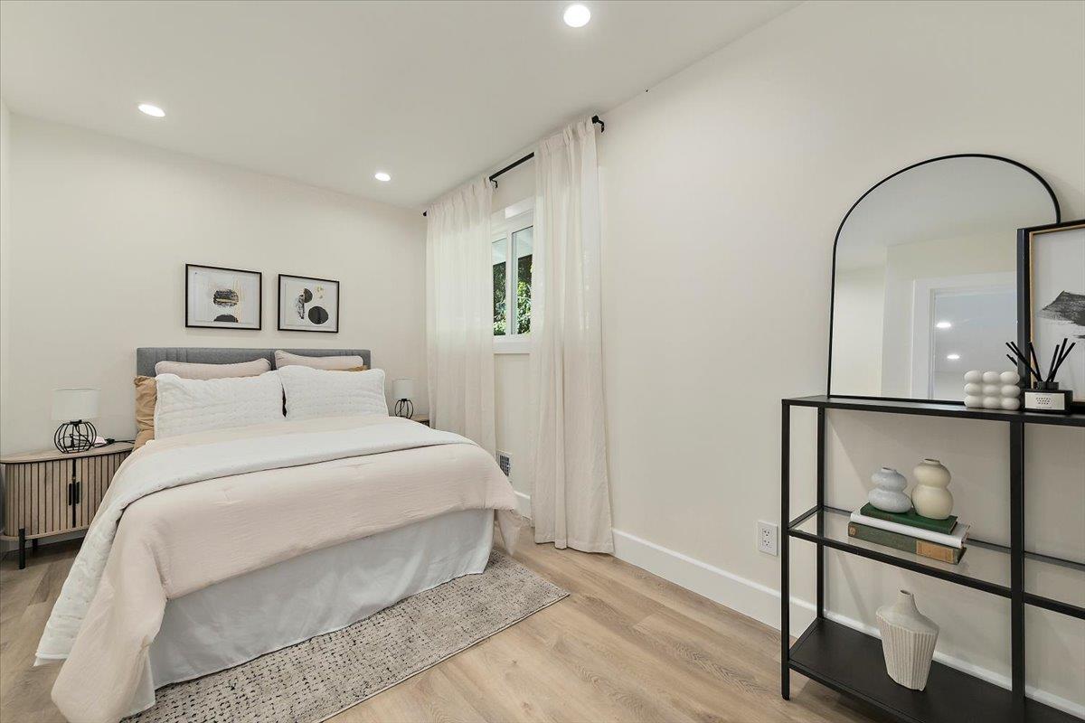 Detail Gallery Image 18 of 41 For 282 Bayview Ave, San Jose,  CA 95127 - 4 Beds | 3 Baths