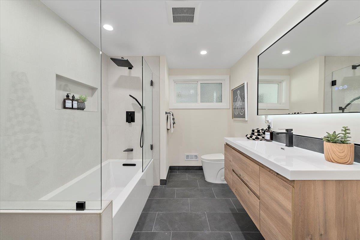 Detail Gallery Image 22 of 41 For 282 Bayview Ave, San Jose,  CA 95127 - 4 Beds | 3 Baths