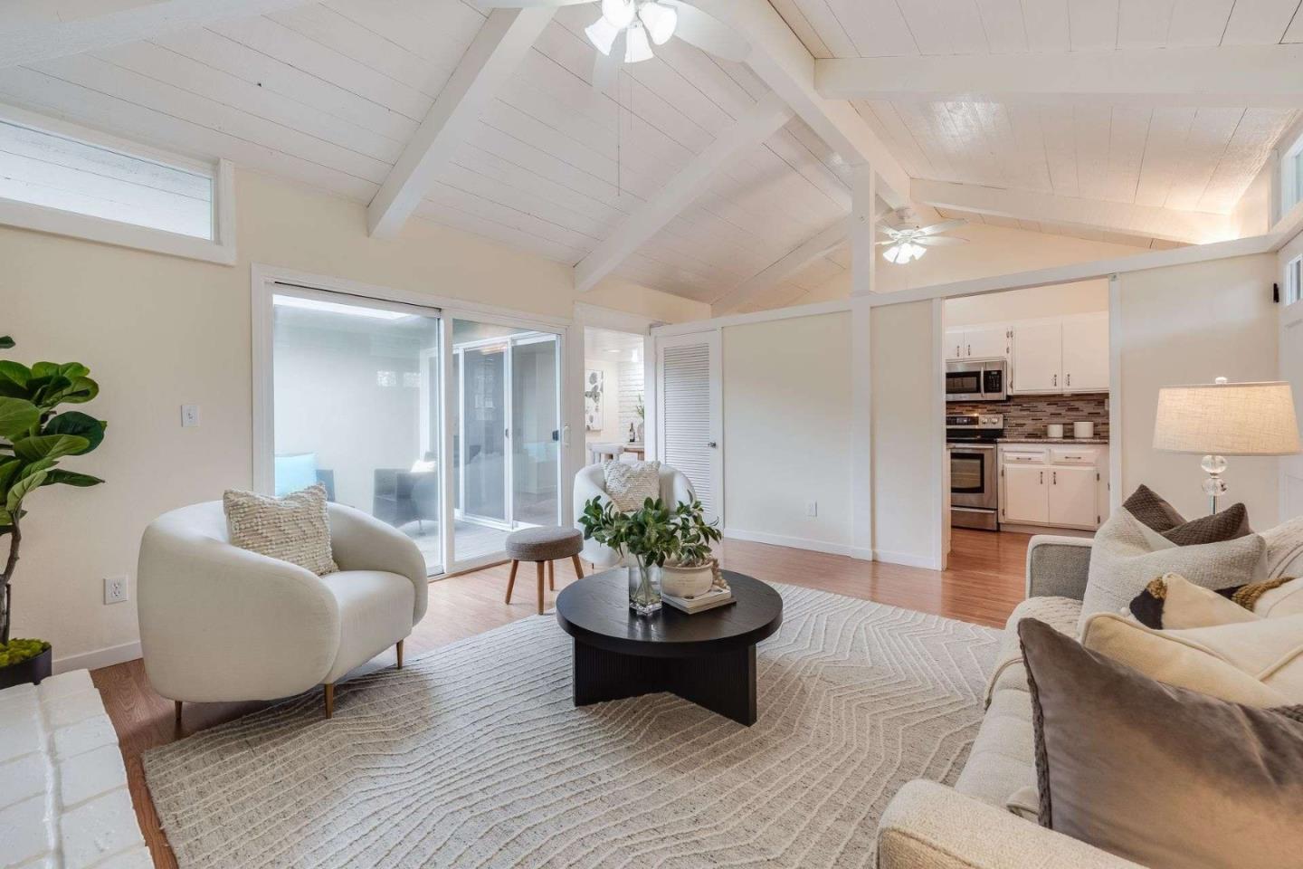 Detail Gallery Image 2 of 36 For 718 Millich Dr #B,  Campbell,  CA 95008 - 2 Beds | 2 Baths