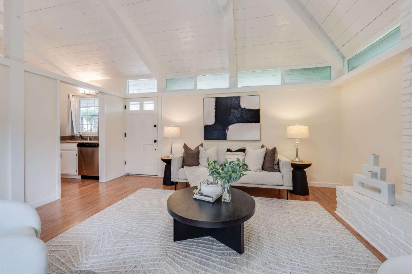 Detail Gallery Image 3 of 36 For 718 Millich Dr #B,  Campbell,  CA 95008 - 2 Beds | 2 Baths