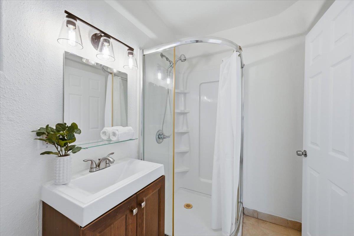 Detail Gallery Image 19 of 27 For 354 Irving Ave, San Jose,  CA 95128 - 4 Beds | 2 Baths