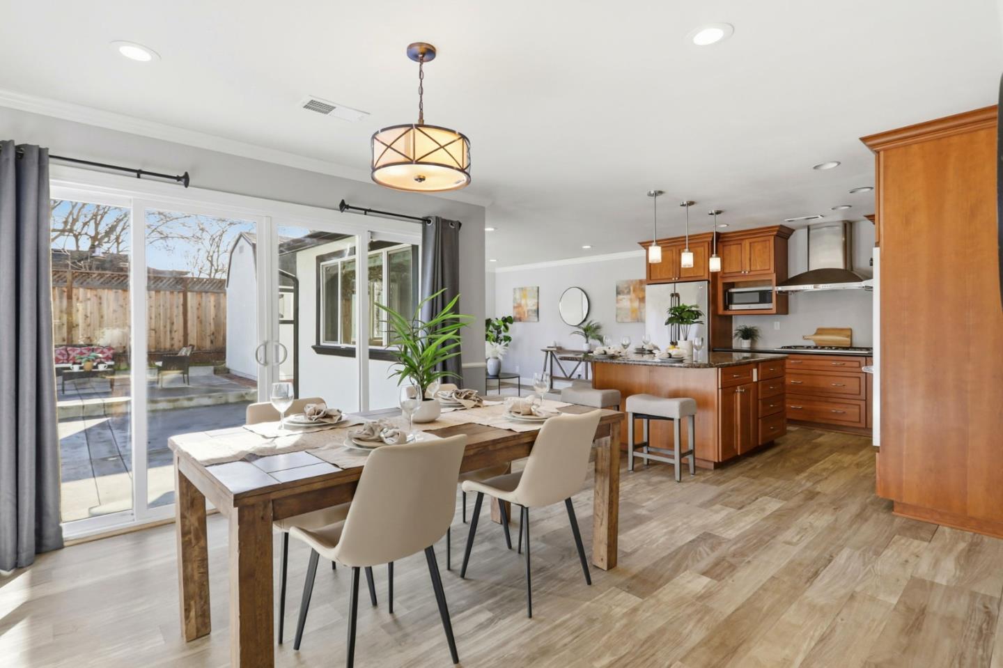 Detail Gallery Image 6 of 36 For 2256 Consuelo Ave, Santa Clara,  CA 95050 - 3 Beds | 1 Baths