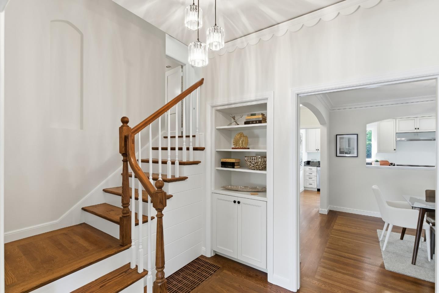 Detail Gallery Image 22 of 63 For 479 Marin Dr, Burlingame,  CA 94010 - 2 Beds | 2 Baths