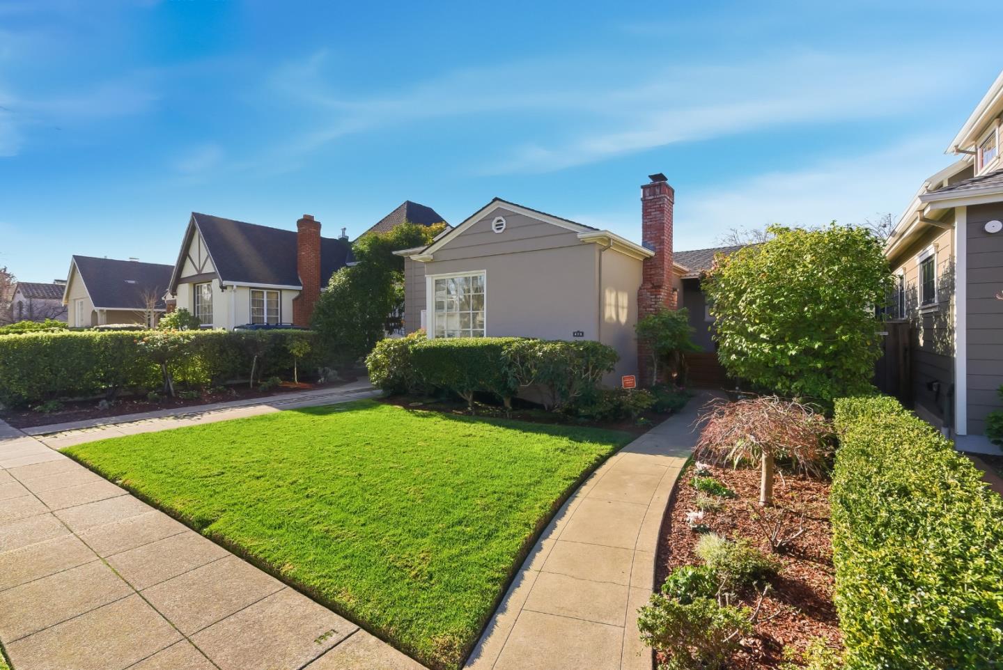 Detail Gallery Image 28 of 63 For 479 Marin Dr, Burlingame,  CA 94010 - 2 Beds | 2 Baths