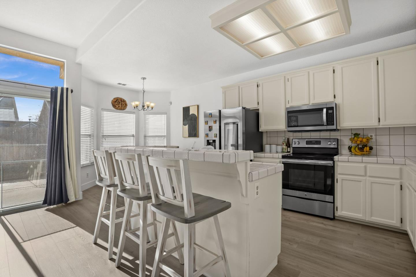 Detail Gallery Image 11 of 44 For 2208 Curzon Dr, Modesto,  CA 95355 - 3 Beds | 2 Baths