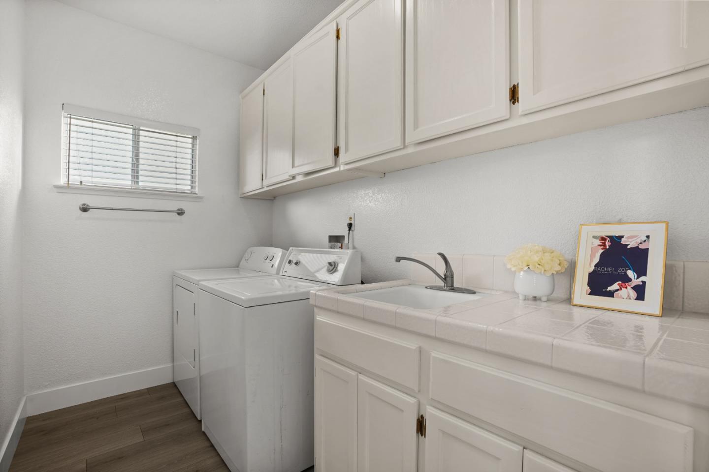 Detail Gallery Image 25 of 44 For 2208 Curzon Dr, Modesto,  CA 95355 - 3 Beds | 2 Baths