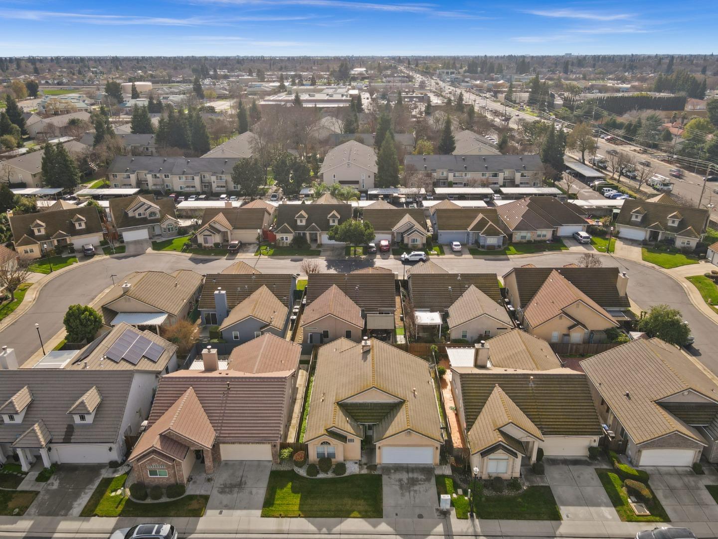 Detail Gallery Image 34 of 44 For 2208 Curzon Dr, Modesto,  CA 95355 - 3 Beds | 2 Baths