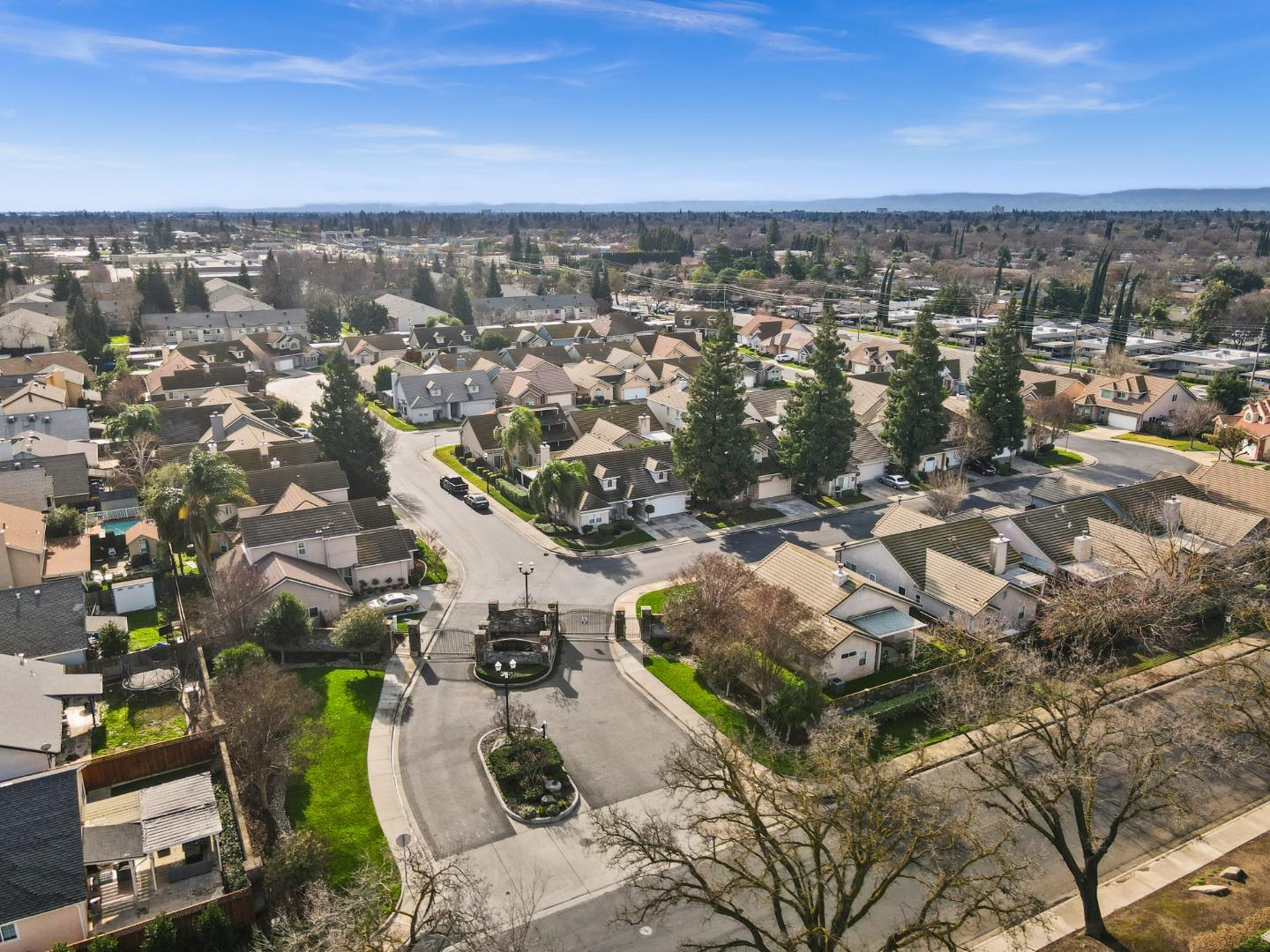 Detail Gallery Image 44 of 44 For 2208 Curzon Dr, Modesto,  CA 95355 - 3 Beds | 2 Baths