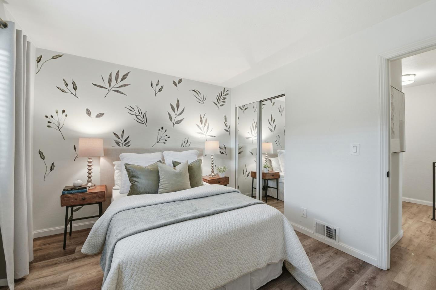 Detail Gallery Image 17 of 28 For 383 E Latimer Ave #2,  Campbell,  CA 95008 - 2 Beds | 1 Baths