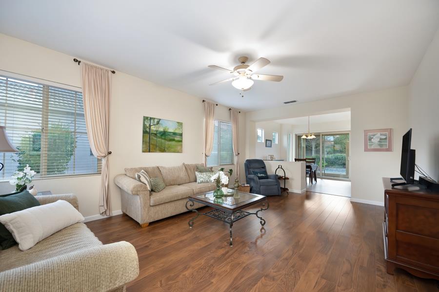 Detail Gallery Image 4 of 17 For 2435 Monument Ct, Lincoln,  CA 95648 - 2 Beds | 2 Baths