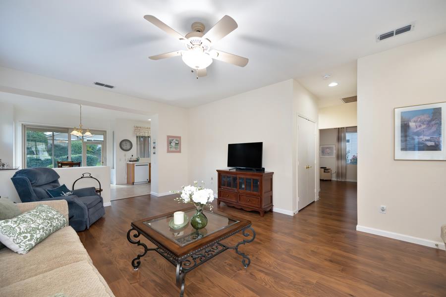 Detail Gallery Image 5 of 17 For 2435 Monument Ct, Lincoln,  CA 95648 - 2 Beds | 2 Baths