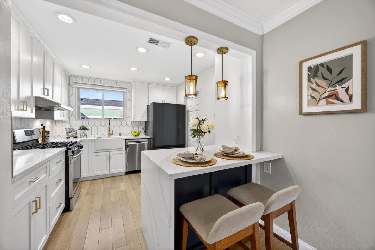 Detail Gallery Image 12 of 50 For 422 Andover Dr, Pacifica,  CA 94044 - 3 Beds | 1 Baths