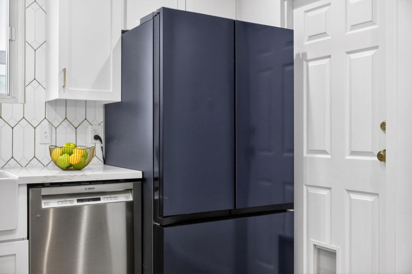 Detail Gallery Image 13 of 50 For 422 Andover Dr, Pacifica,  CA 94044 - 3 Beds | 1 Baths