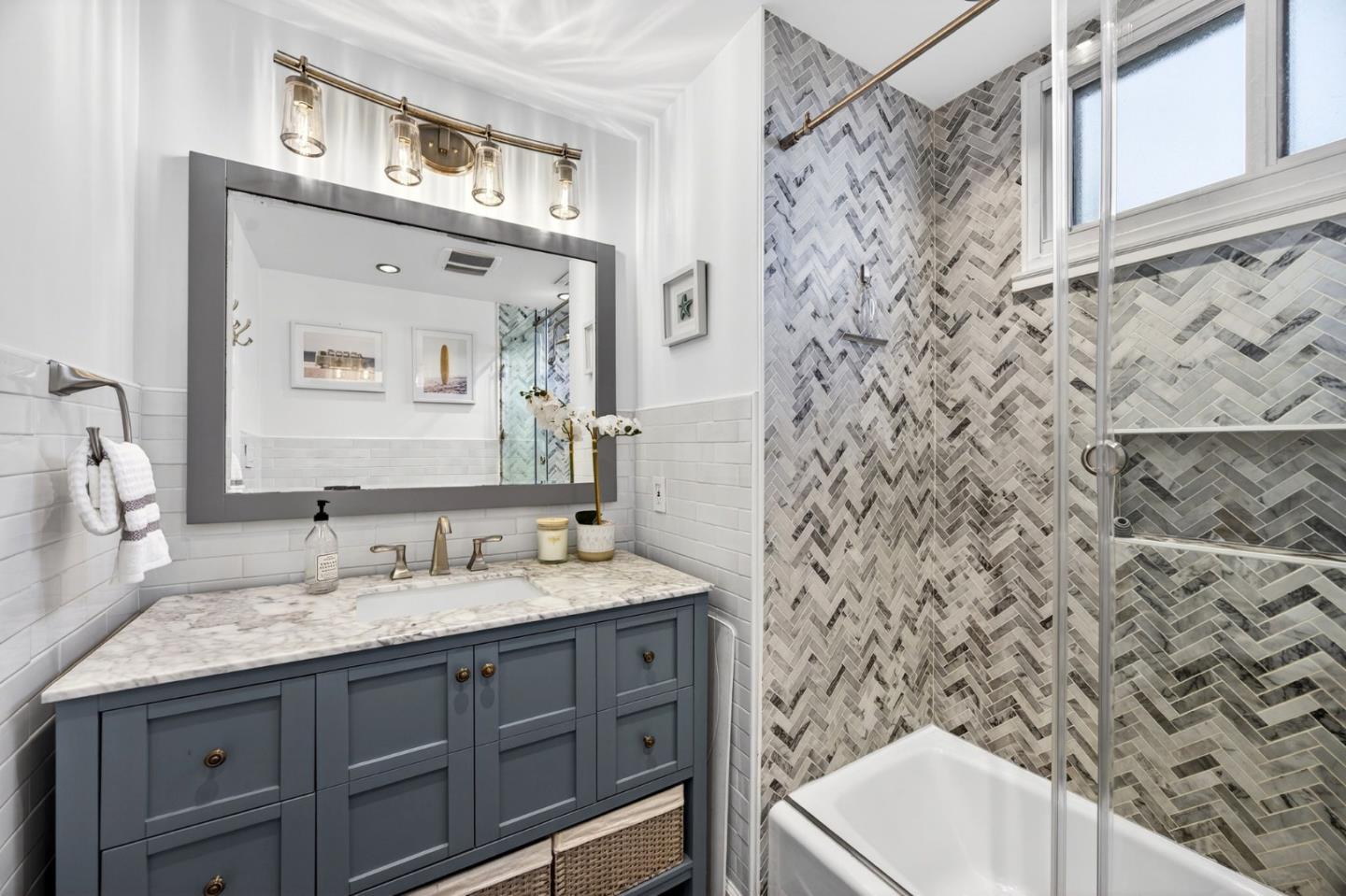 Detail Gallery Image 22 of 50 For 422 Andover Dr, Pacifica,  CA 94044 - 3 Beds | 1 Baths