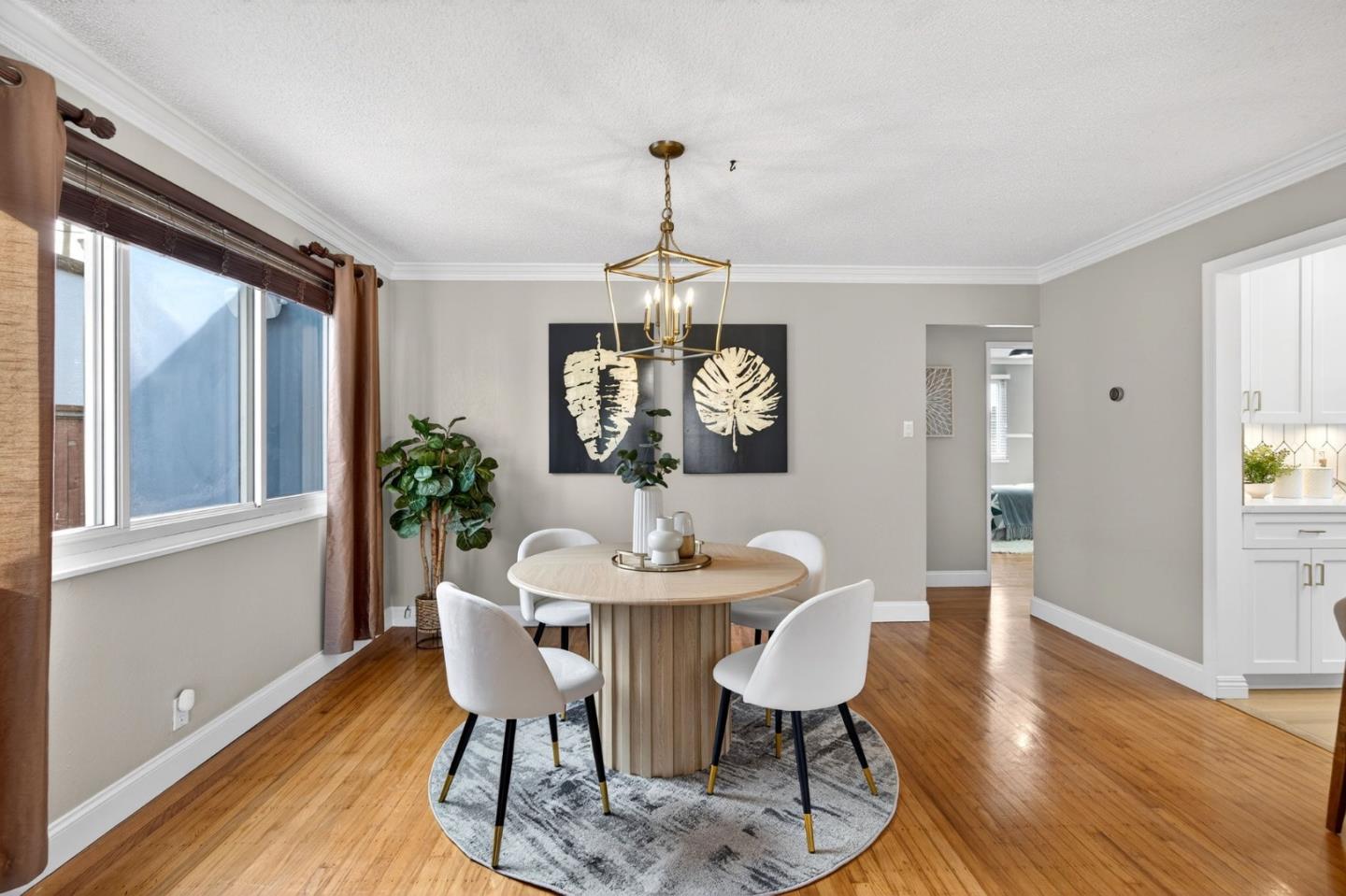 Detail Gallery Image 8 of 50 For 422 Andover Dr, Pacifica,  CA 94044 - 3 Beds | 1 Baths