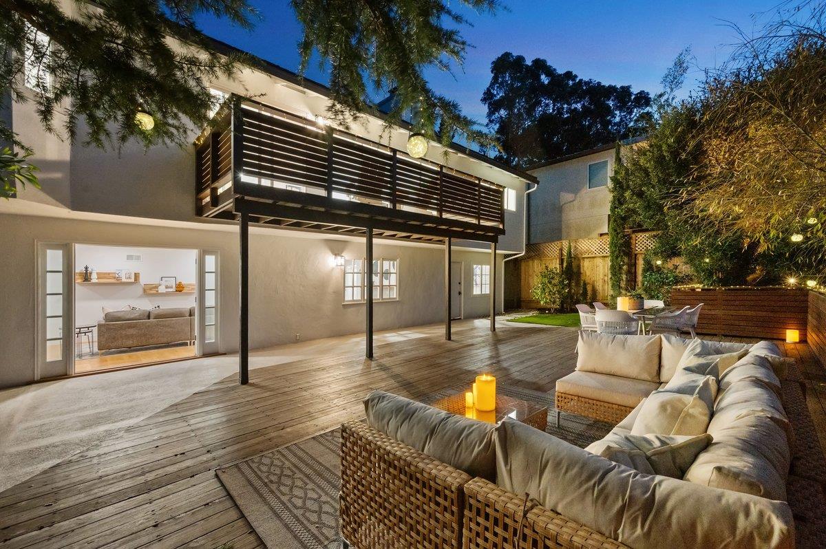 Detail Gallery Image 19 of 37 For 23 Treetop Ln, San Mateo,  CA 94402 - 5 Beds | 3 Baths