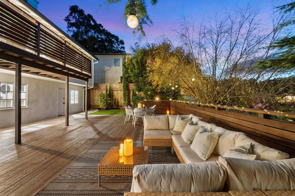 Detail Gallery Image 20 of 37 For 23 Treetop Ln, San Mateo,  CA 94402 - 5 Beds | 3 Baths