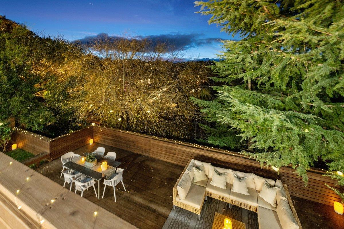 Detail Gallery Image 29 of 37 For 23 Treetop Ln, San Mateo,  CA 94402 - 5 Beds | 3 Baths