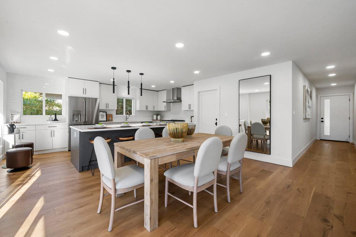 Detail Gallery Image 5 of 37 For 23 Treetop Ln, San Mateo,  CA 94402 - 5 Beds | 3 Baths