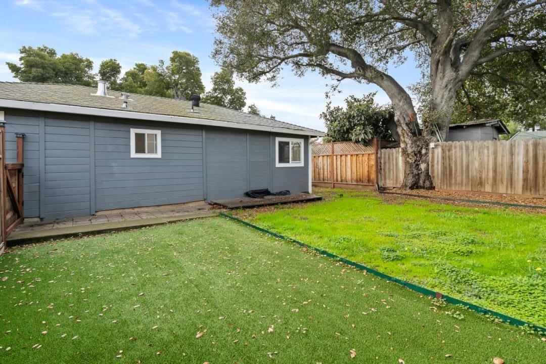 Detail Gallery Image 34 of 49 For 2247 Menalto Ave, East Palo Alto,  CA 94303 - 3 Beds | 1 Baths