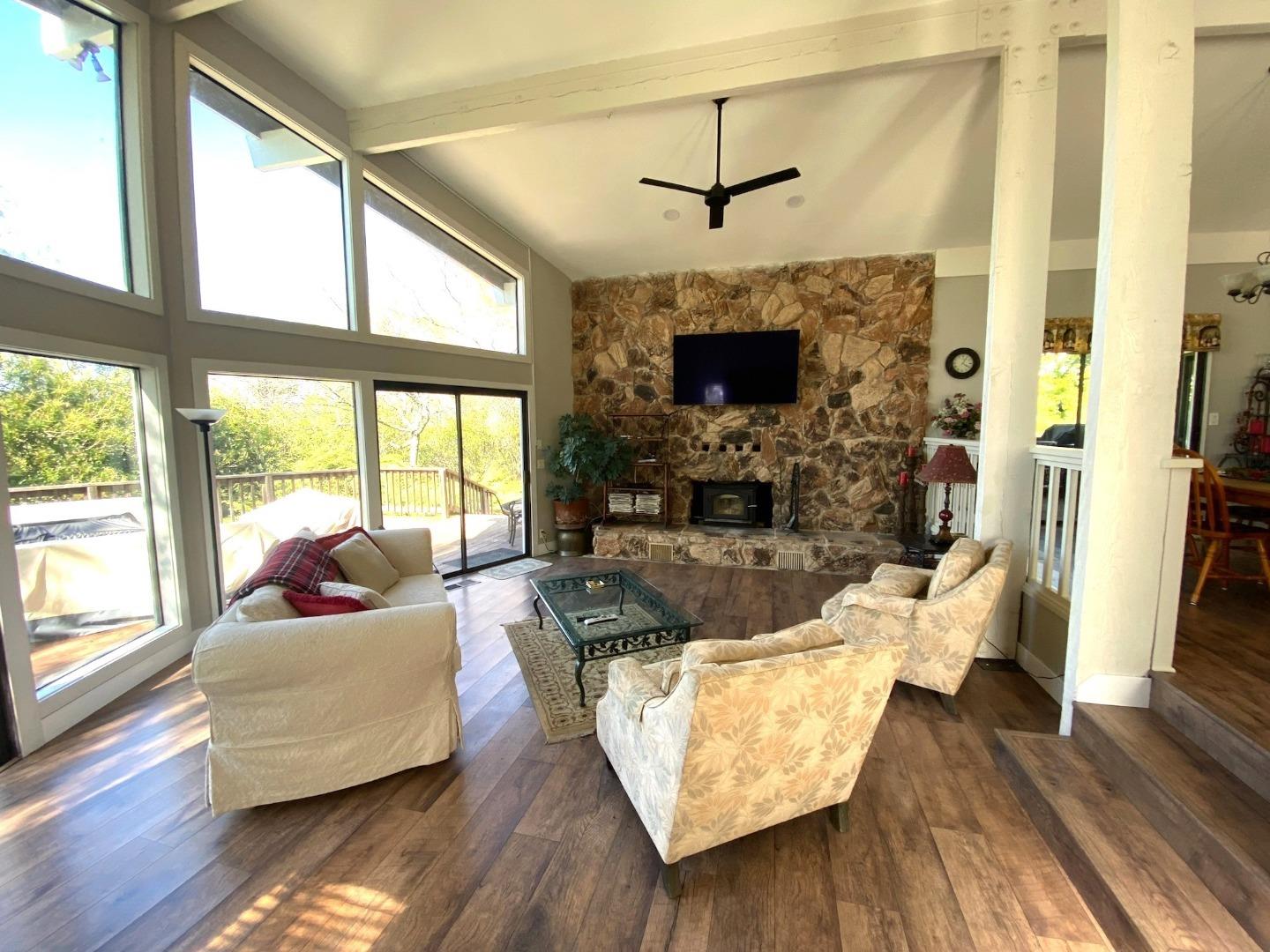 Detail Gallery Image 5 of 14 For 15800 Jackson St, Drytown,  CA 95699 - 3 Beds | 2 Baths