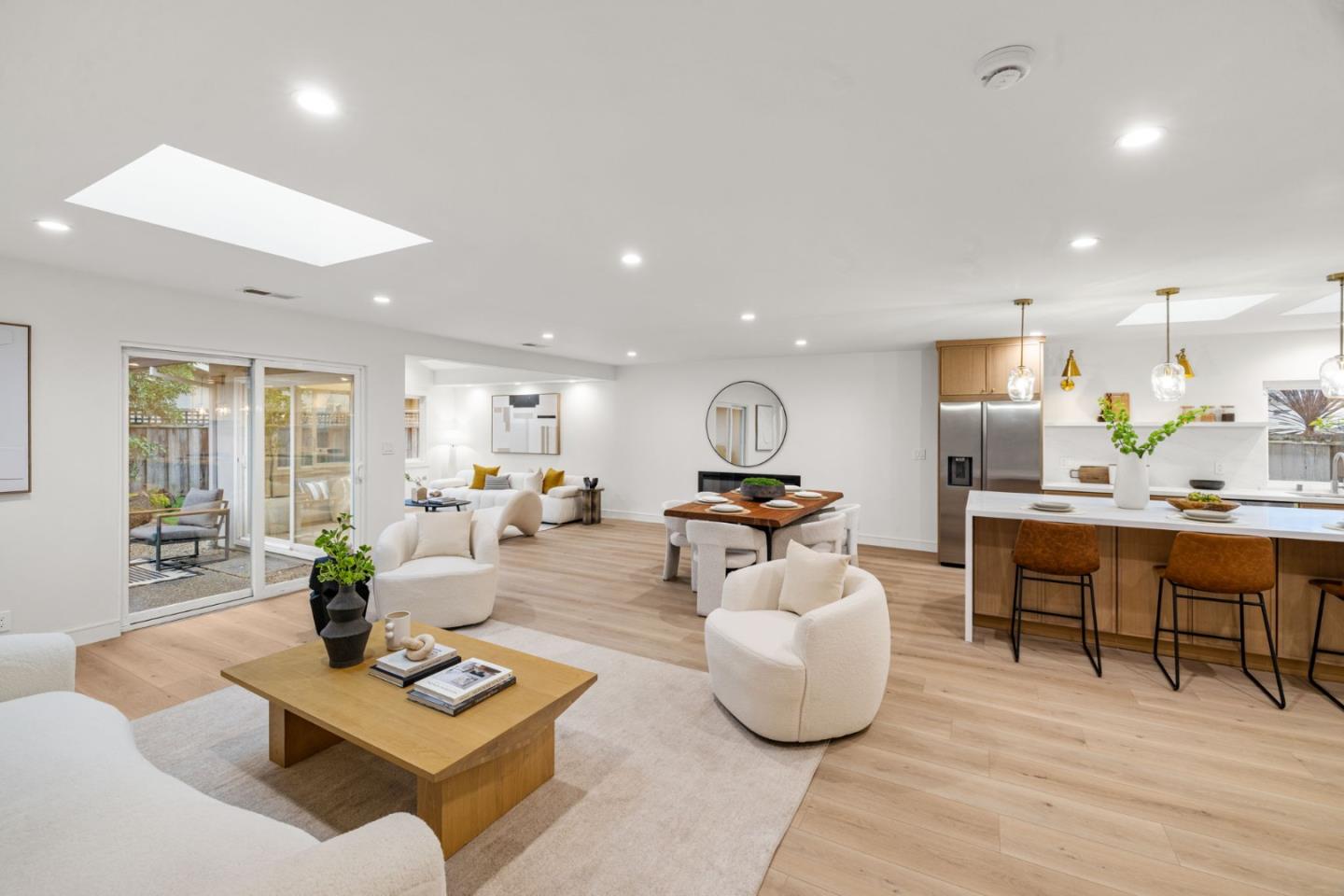 Detail Gallery Image 10 of 45 For 1218 Sanchez Way, Redwood City,  CA 94061 - 4 Beds | 3 Baths