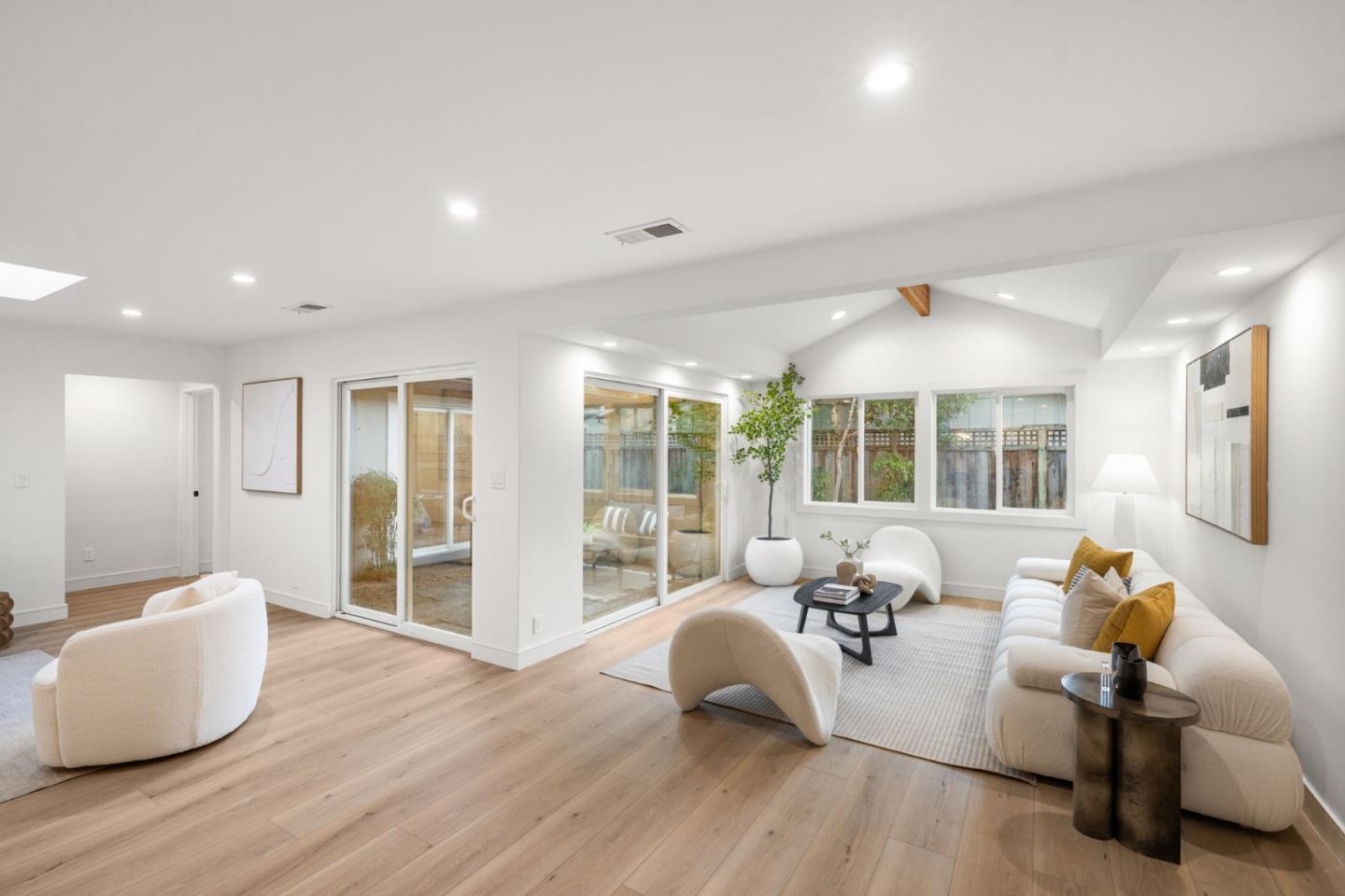 Detail Gallery Image 16 of 45 For 1218 Sanchez Way, Redwood City,  CA 94061 - 4 Beds | 3 Baths