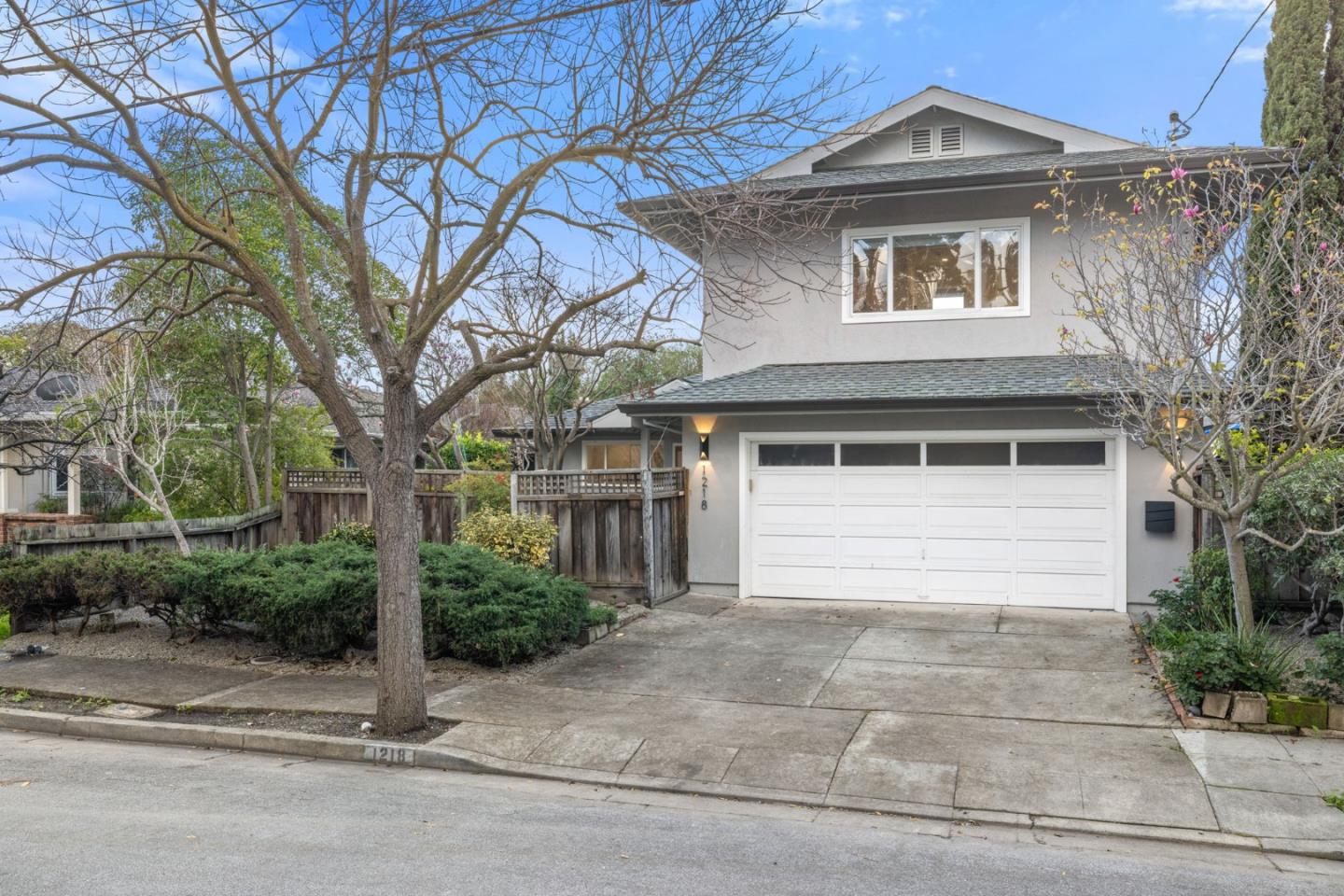 Detail Gallery Image 2 of 45 For 1218 Sanchez Way, Redwood City,  CA 94061 - 4 Beds | 3 Baths